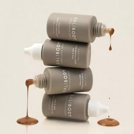 Тональна основа для обличчя з SPF30 — Bali Body Tinted Super Serum SPF30