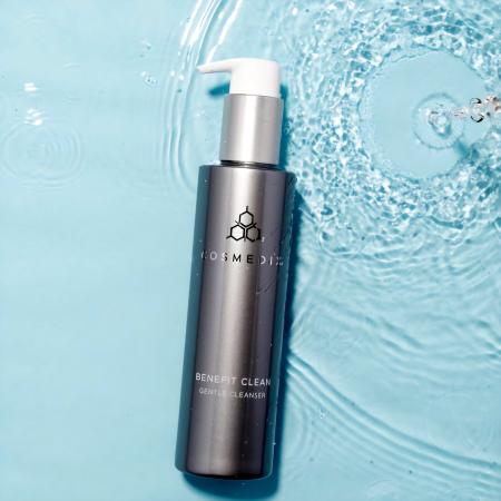 Ніжний очищаючий засіб COSMEDIX Benefit Clean