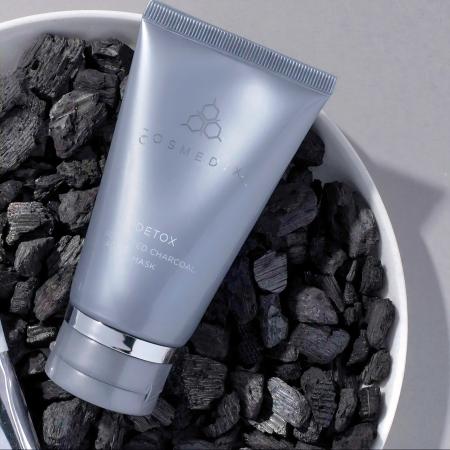 Детокс маска з активованим вугіллям COSMEDIX Detox