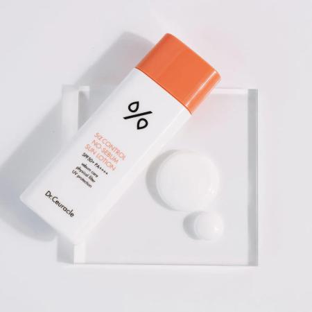 Себорегулирующий солнцезащитный лосьон Dr.Ceuracle 5α Control No Sebum Sun Lotion SPF 50