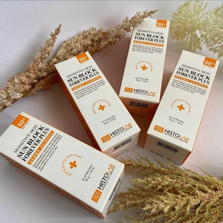 Сонцезахисна есенція з SPF 50+ Histolab Sensitive Skin Sun Block Forever Plus SPF 50+/PA+++