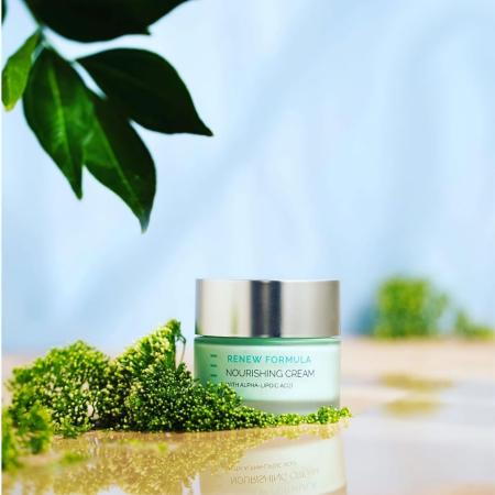 Набор для сухой кожи с признаками старения Holy Land Renew Formula Kit