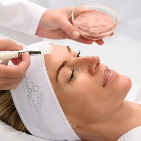 Заспокійлива антистрес маска для обличчя — HydroPeptide Balancing Mask