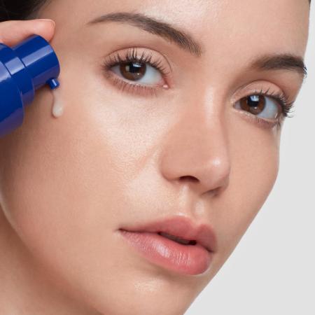 Антивікова сироватка для моделювання контурів обличчя HydroPeptide Power Serum