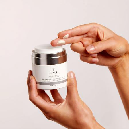 Ночная маска с ретинолом Image Skincare Ageless Total Overnight Retinol Mask