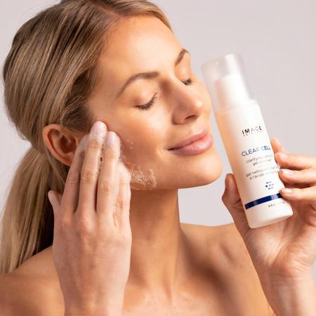 Очищаючий саліциловий гель Image Skincare Clear Cell Gel Cleanser