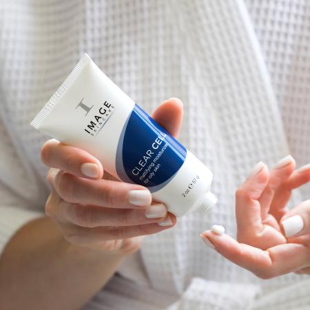 Матуючий крем для обличчя з контролем себуму — Image Skincare Clear Cell Mattifying Moisturizer