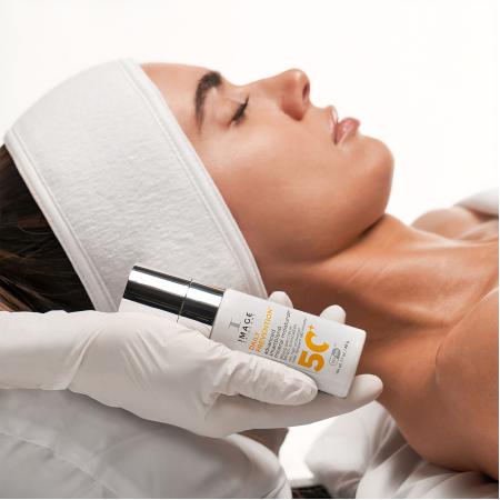 Усиленный минеральный увлажняющий крем SPF 50 Image Skincare Daily Prevention Advanced Smartblend Mineral Moisturizer SPF 50+