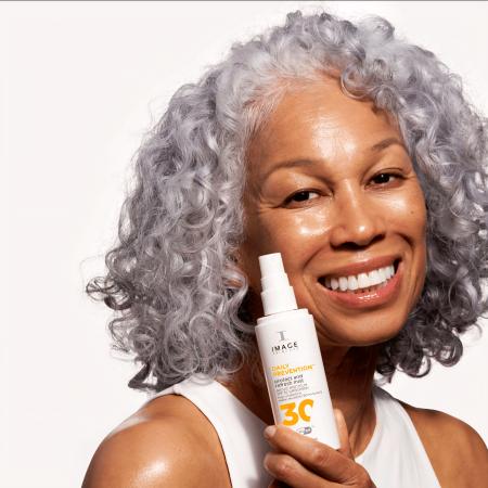 Захисний та освіжаючий SPF-спрей для обличчя Image Skincare Daily Prevention Protect And Refresh Mist SPF 30