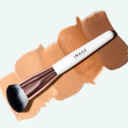 Кисточка для макияжа Image Skincare I Beauty Flawless Foundation Brush