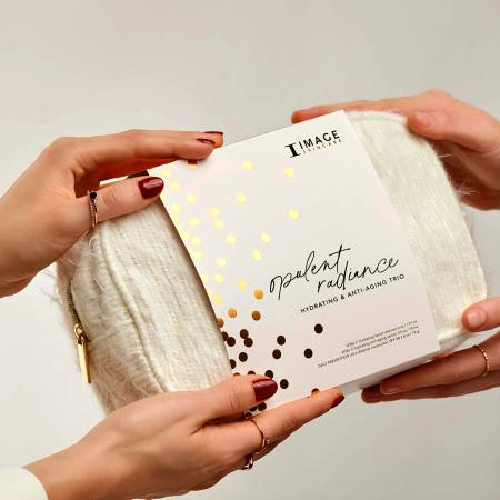 Подарунковий набір Зволоження і омолодження Image Skincare Opulent Radiance Hydrating & Anti-Aging Trio