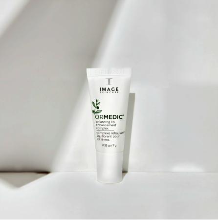 Комплекс для зволоження та обʼєму губ — Image Skincare Ormedic Balancing Lip Enhancement Complex