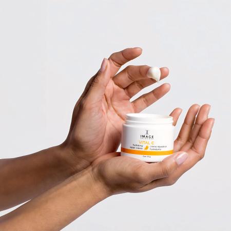 Нічна зволожуюча маска Image Skincare Vital C Hydrating Overnight Mask