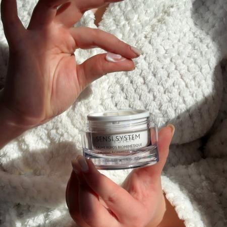 Заспокійливий біоміметичний крем Institut Esthederm Calming Biomimetic Cream