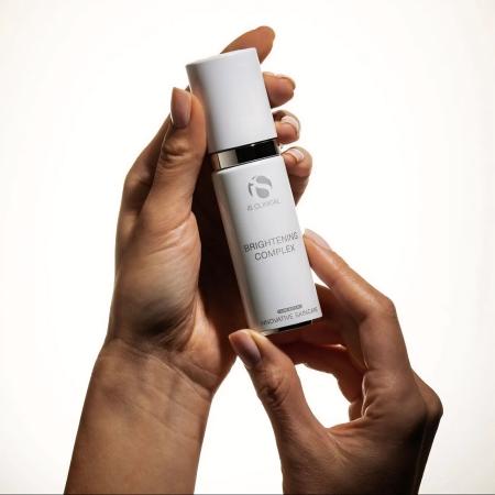 Освітлюючий крем для обличчя Is Clinical Brightening Complex