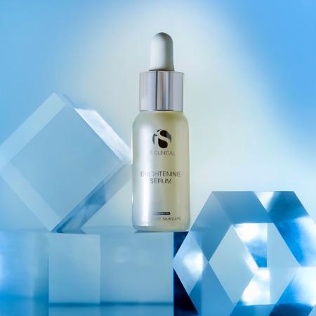 Осветляющая сыворотка для лица Is Clinical Brightening Serum