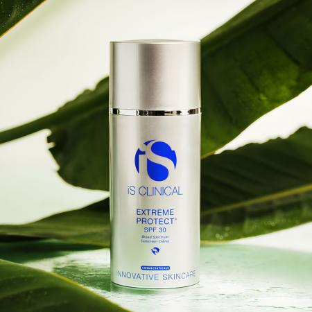 Сонцезахисний крем Is Clinical Extreme Protect SPF 30