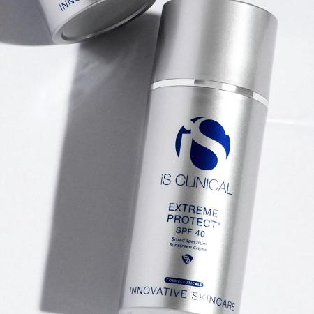 Солнцезащитный крем SPF 40 Is Clinical Extreme Protect SPF 40