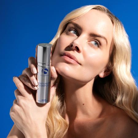 Зволожуючий крем для обличчя Is Clinical Moisturizing Complex