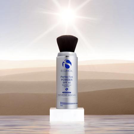 Солнцезащитная пудра с ультрамягкой щеточкой Is Clinical PerfecTint Powder SPF 40 