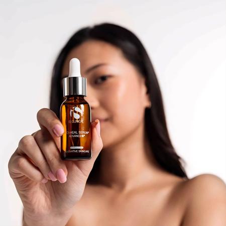 Відновлююча сироватка для проблемної та чутливої шкіри Is Clinical Pro-Heal Serum Advance+