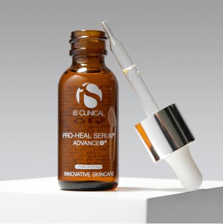 Відновлююча сироватка для проблемної та чутливої шкіри Is Clinical Pro-Heal Serum Advance+