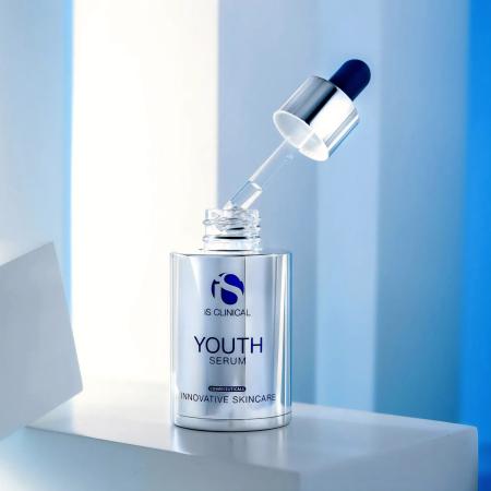 Омолоджуюча сироватка для обличчя Is Clinical Youth Serum