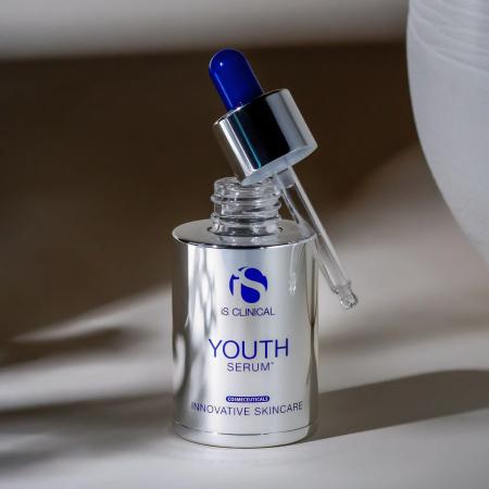 Омолоджуюча сироватка для обличчя Is Clinical Youth Serum