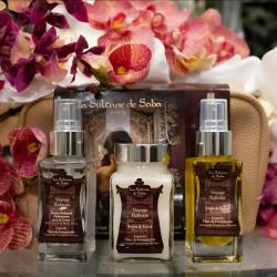 Лимитированный набор для тела Бали La Sultane de Saba Lotus and Frangipani Flower Body Gift Set