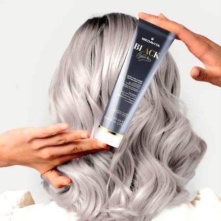 Ультрахолодна нейтралізувальна маска для волосся Medavita Black Blondie Extra Cool Blonde Neutralizing Mask