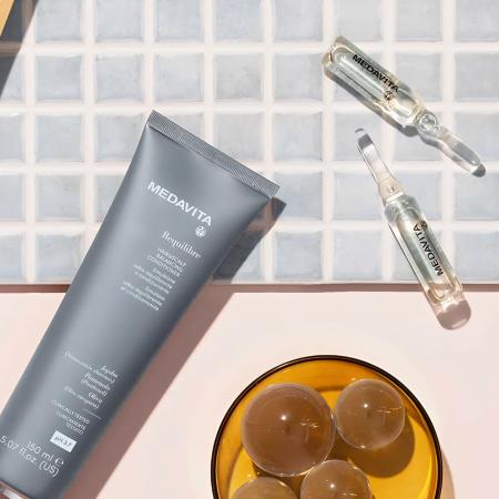Ультралегкий кондиционер для кожи головы и волос Medavita Requilibre Serum-Balancing Conditioner