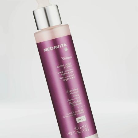 Успокаивающая ночная сыворотка для чувствительной кожи головы Medavita Velour Night Reset Serum
