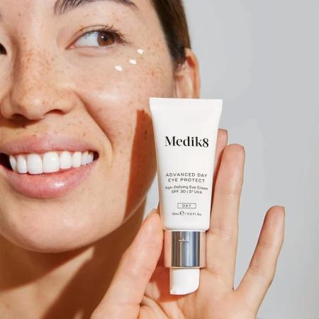 Антивіковий крем навколо очей із SPF 30 і 5-зірковим UVA-захистом Medik8 Advanced Day Eye Protect