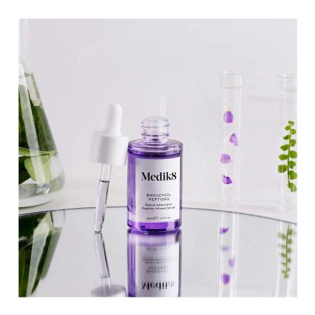 Пептидная сыворотка с бакучиолом - альтернатива ретинолу Medik8 BAKUCHIOL PEPTIDES
