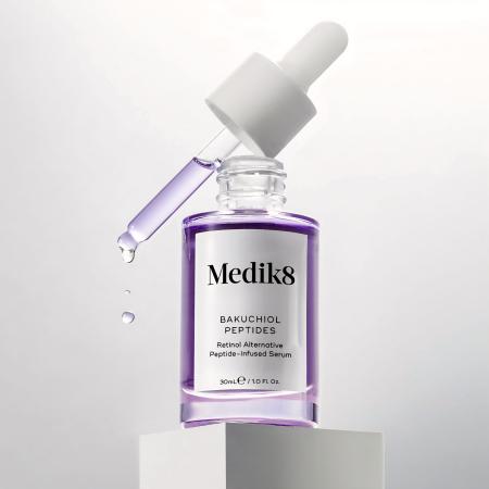 Пептидная сыворотка с бакучиолом - альтернатива ретинолу Medik8 BAKUCHIOL PEPTIDES