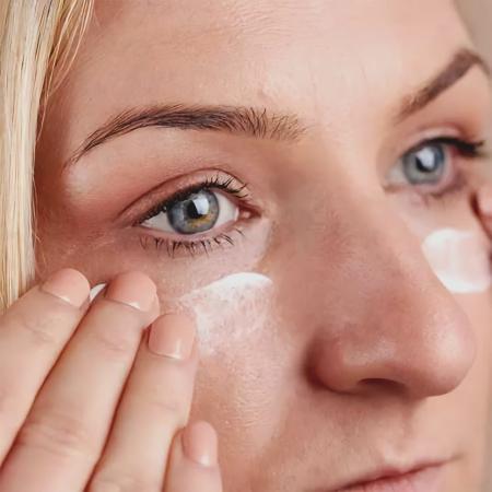 Кремовий засіб для очищення Medik8 Cream Cleanse
