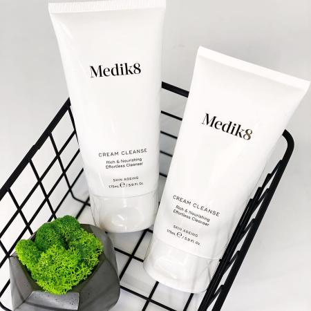 Кремовий засіб для очищення Medik8 Cream Cleanse