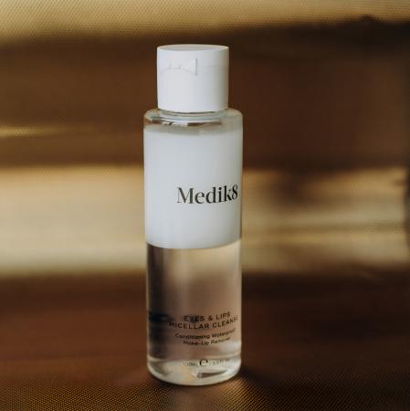 Міцелярний засіб для видалення водостійкого макіяжу Medik8 Eyes & Lips Micellar Cleanse