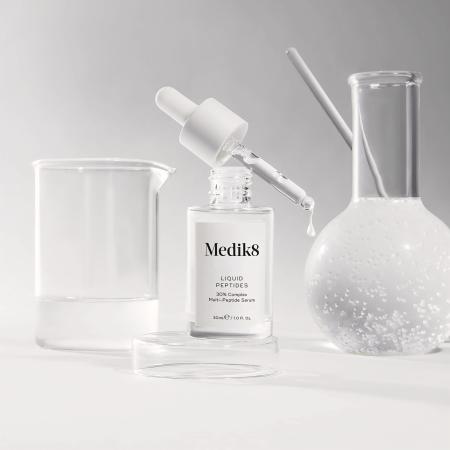 Лимитированный компактный набор для ночного восстановления кожи Medik8 Beauty Sleep Set