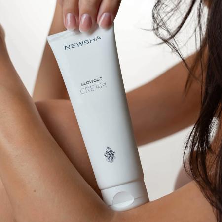Крем термозахист Newsha Blowout Cream