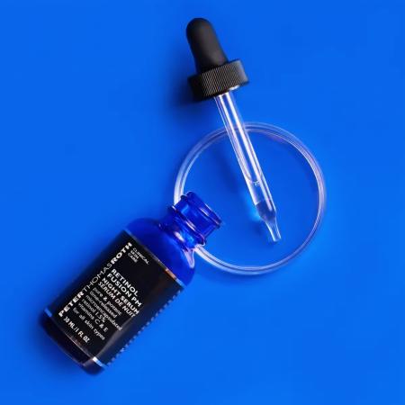 Нічна сироватка з ретинолом Peter Thomas Roth Retinol Fusion PM Night Serum