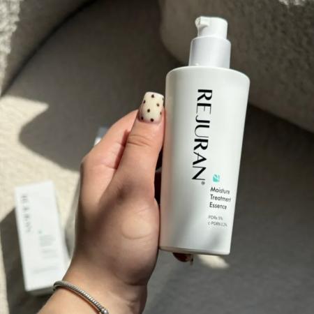 Зволожувальна есенція для обличчя Rejuran Moisture Treatment Essence