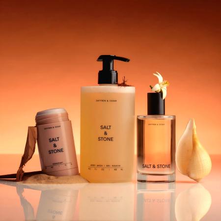 Зволожувальний лосьйон для тіла з ароматом шафрану та кедру Salt&Stone Body Lotion Saffron & Cedar