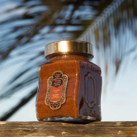 Скраб для тіла з кісточками абрикоса La Sultane De Saba Epices Oriental Ayurvedic Gommage Scrub
