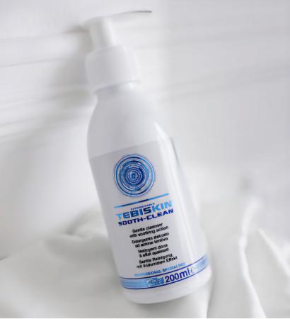 Очищувальний гель для чутливої шкіри Tebiskin Sooth-Clean Cleanser
